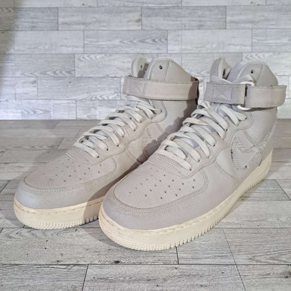 Men's Nike Air Force 1 High Custom Athletic Sneakers Size 11.5 - Picture 3 of 8